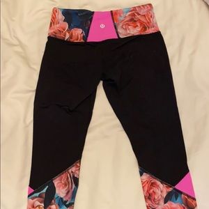Lululemon floral crops